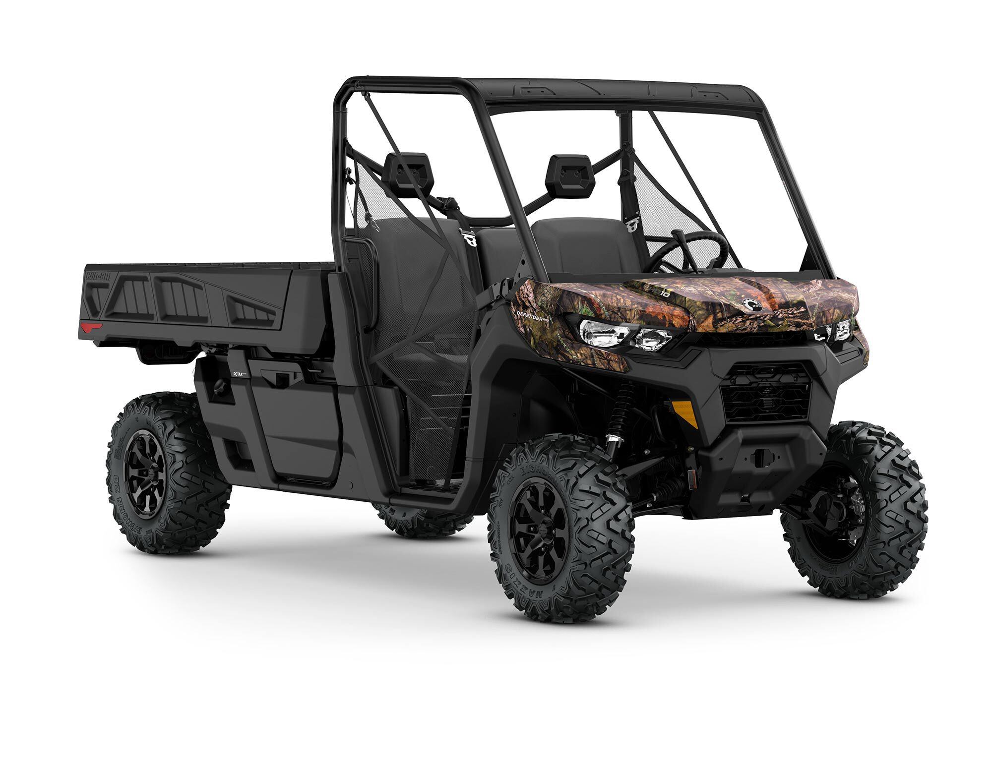 2022 Can-Am Defender Pro DPS front view in Mossy Oak Break-Up Country Camo.