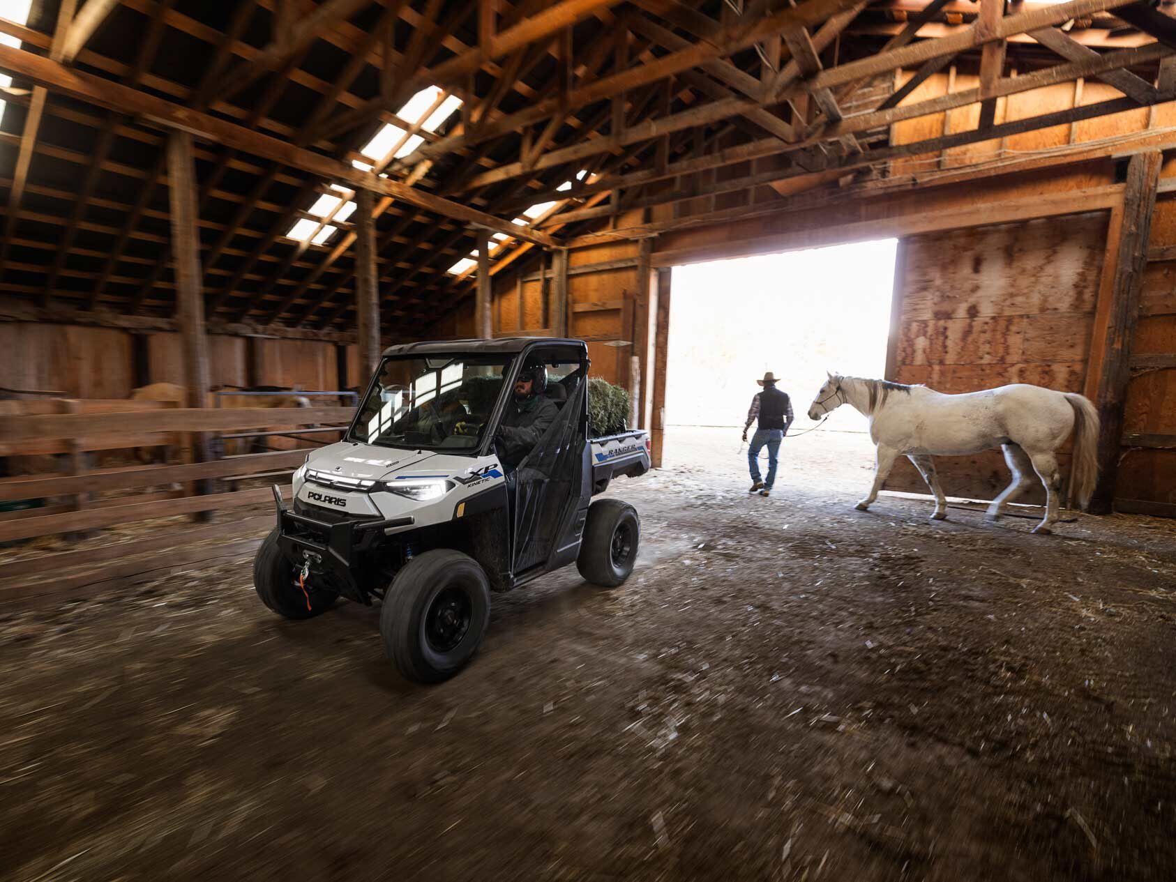 With a virtually silent electric powertrain, the Ranger XP Kinetic excels at work around sensitive animals and neighbors who value peace and quiet.