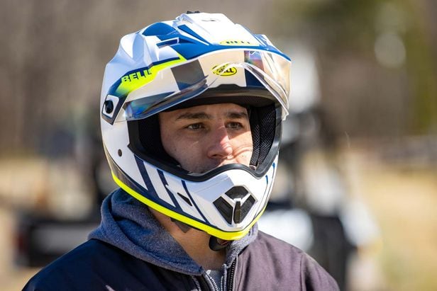 bell adventure helmet goggles MX-9 MIPS Matte Black Eagle Leather suitable for unisex wear. Bell MX-9 Adventure Helmet -