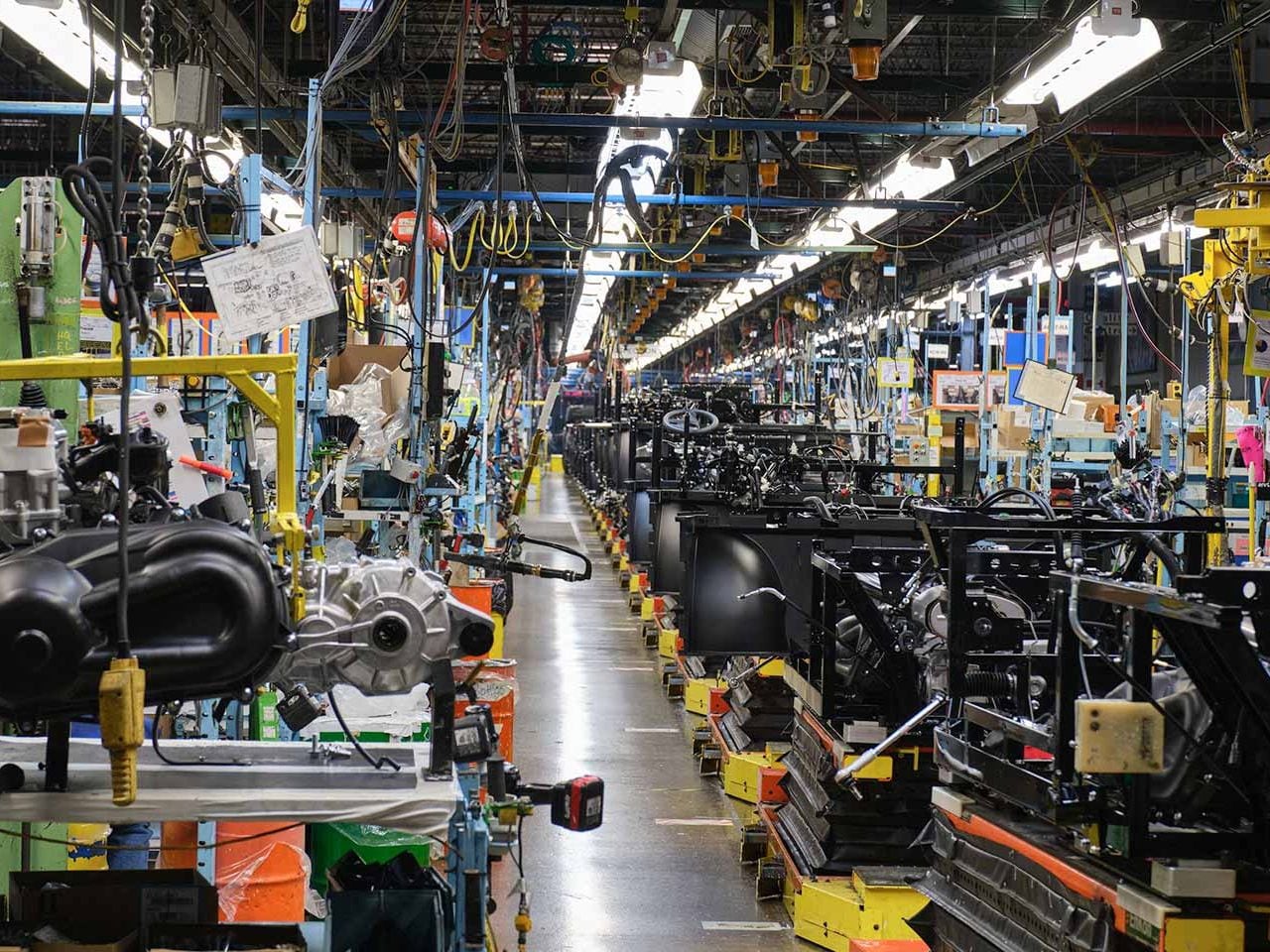 【Post Production】 Touring the Nebraska Plant Where Kawasaki Builds the KRX | UTV Driver