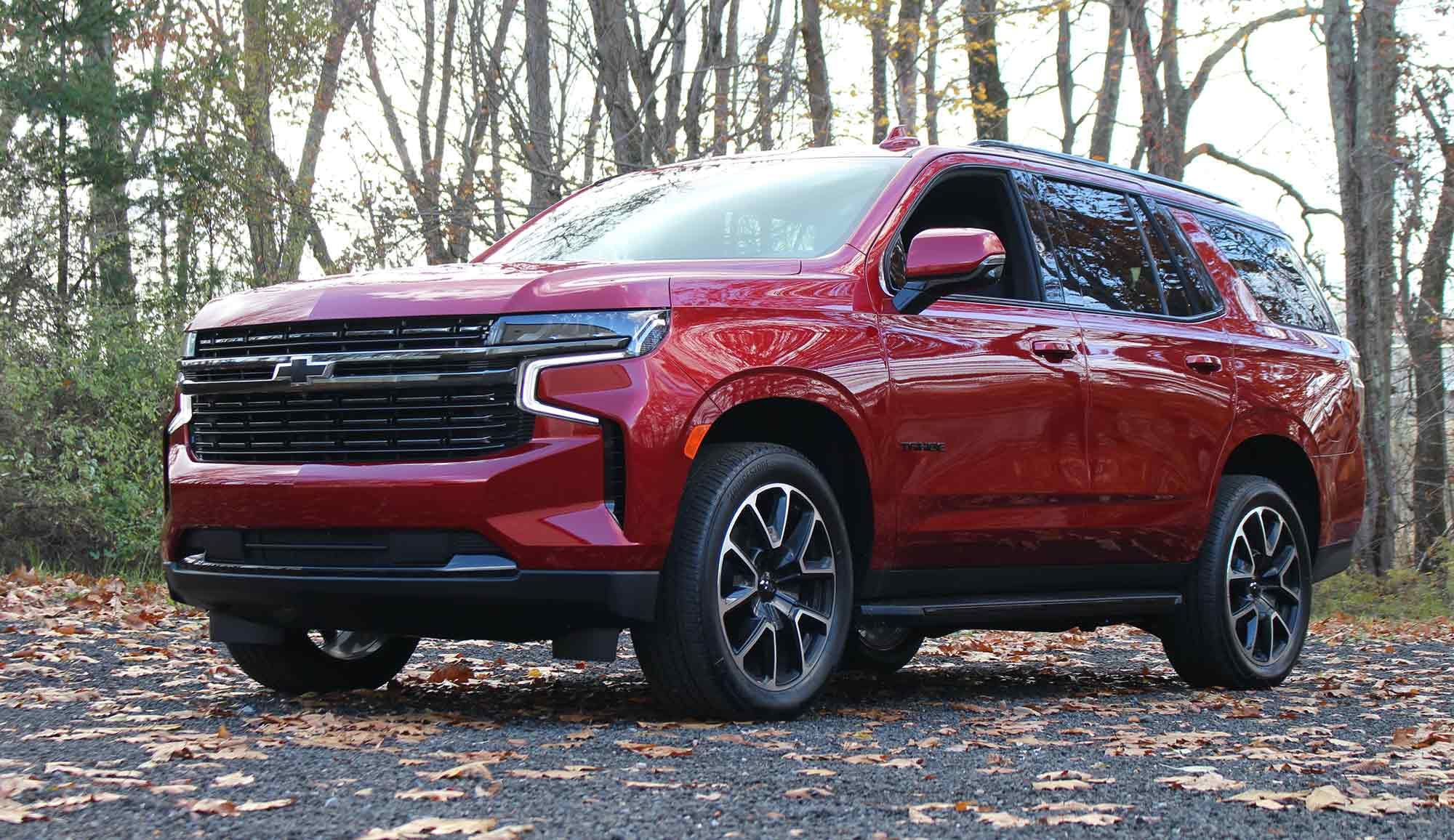 It’s not that we dislike the RST, it’s just that we prefer the Z71 with the baby Duramax to the 6.2L V-8 and 22-inch wheels that only add bragging rights and sporty looks to the package.