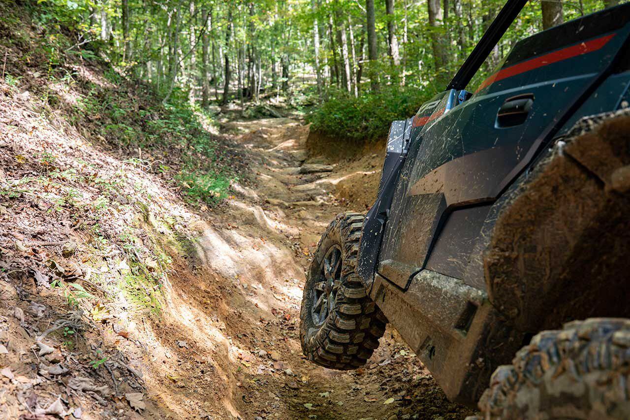 Chunky 30-inch-tall Pro Armor Crawler tires let you paw at the dirt thanks to a fully involved drivetrain with high/low gears and On-Demand True AWD/2WD/VersaTrac turf modes.
