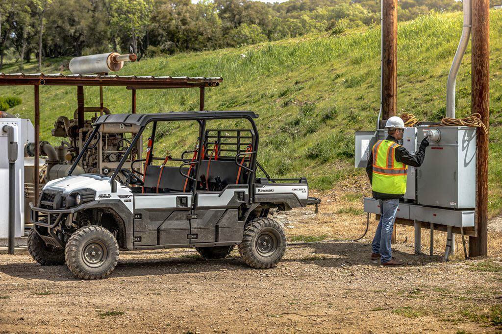 The 993cc diesel triple in the Mule Pro-DXT makes less torque than any of the available engines.