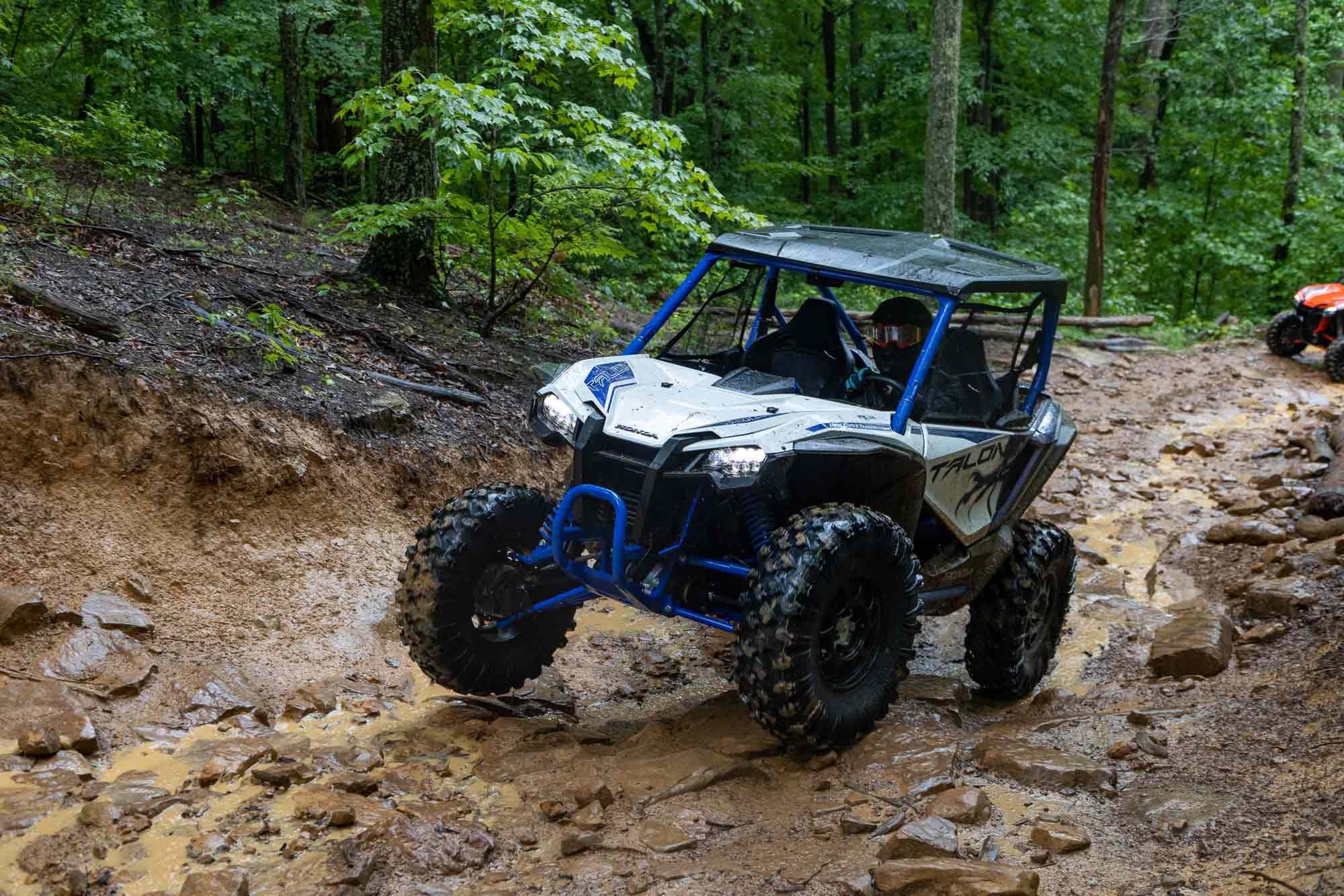 21 Honda Talon 1000x 32 Inch Vs 28 Inch Tires Utv Driver 21 Honda Talon 1000x 32 Inch Vs 28 Inch Tires Utv Driver
