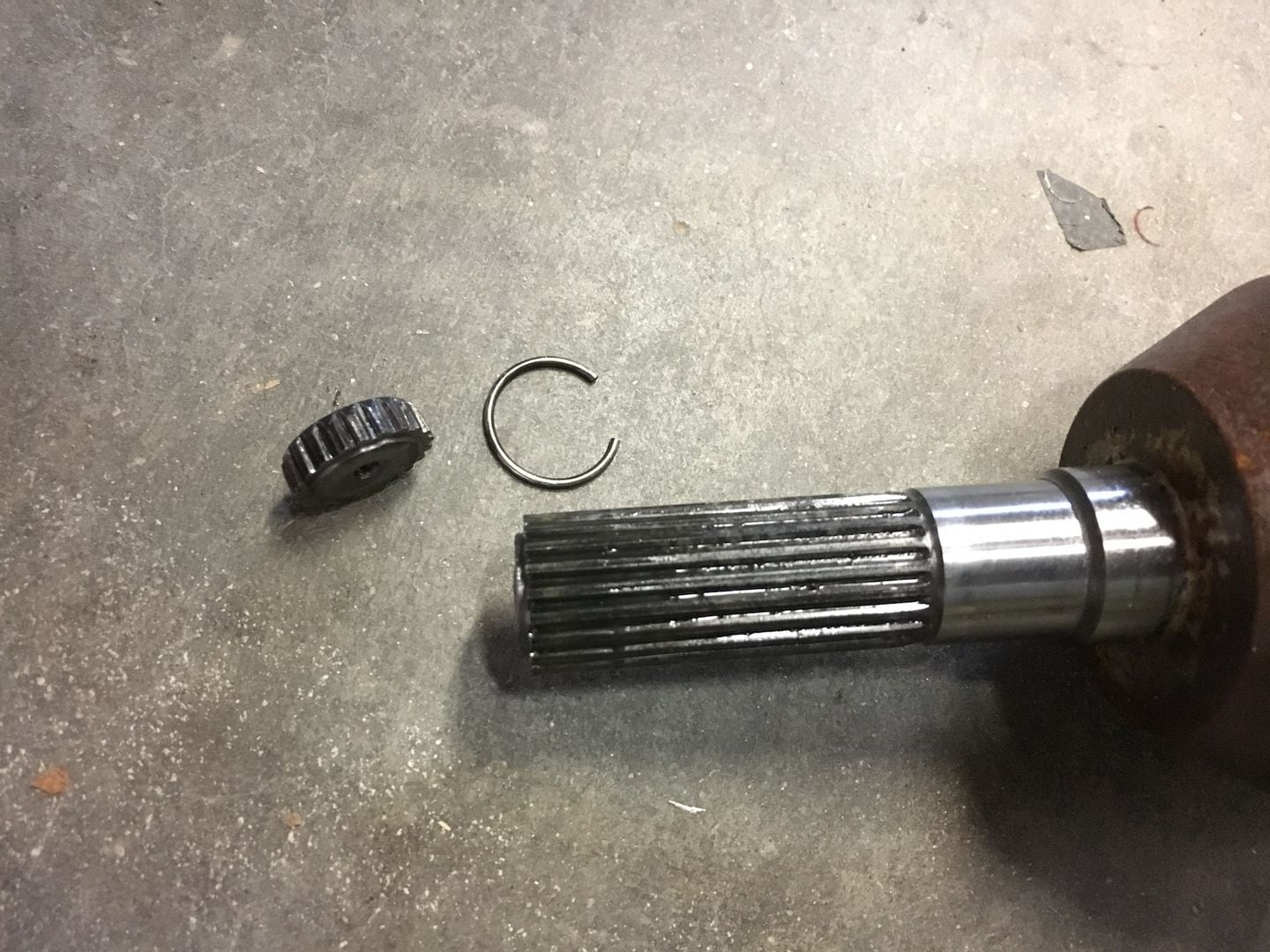 Remove A Broken CanAm Maverick X3 Front Axle Tip UTV Driver