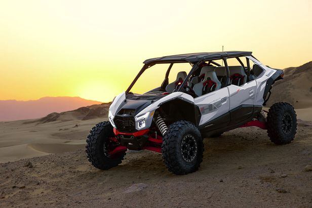 MAVERICK　2点 Kawasaki Unveils New Colorway for the H2 | UTV Driver