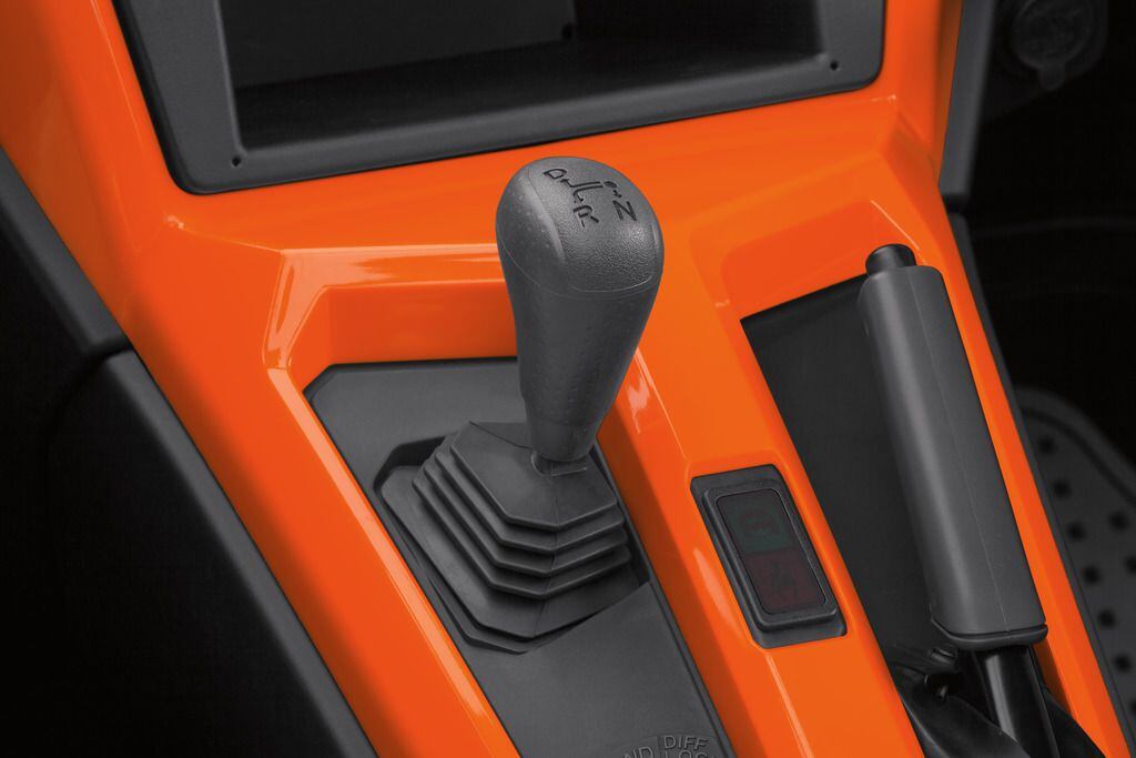 Video A Closer Look at the YXZ1000R Sport Shift Transmission UTV Driver