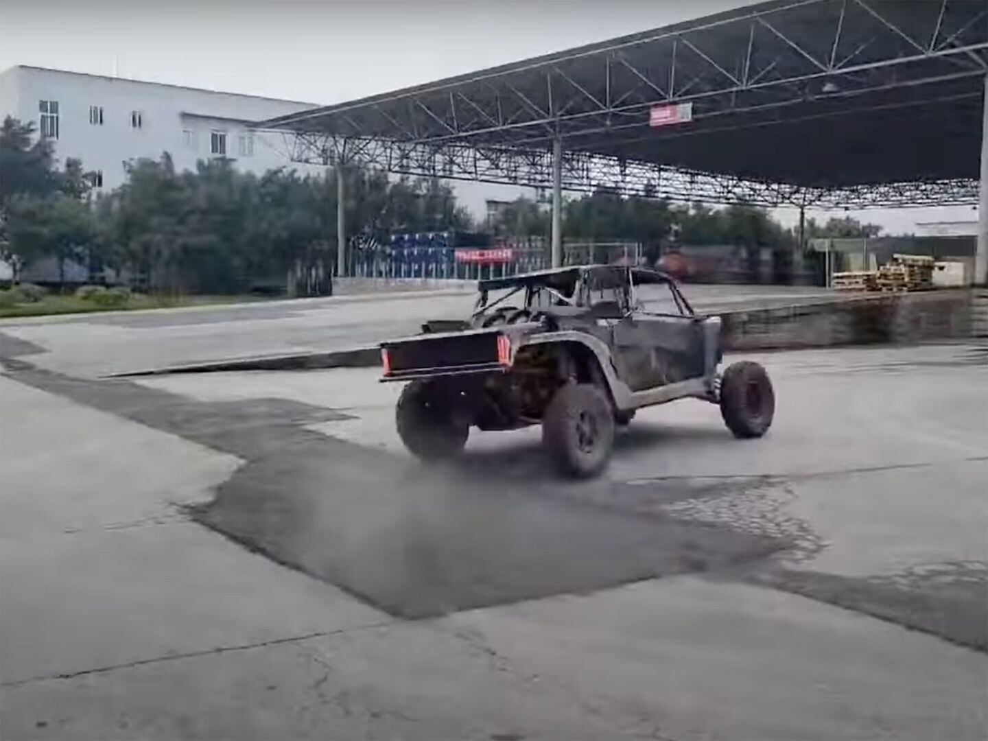 Watch Speed UTV Do Quality Control Tests on an El Jefe UTV Driver