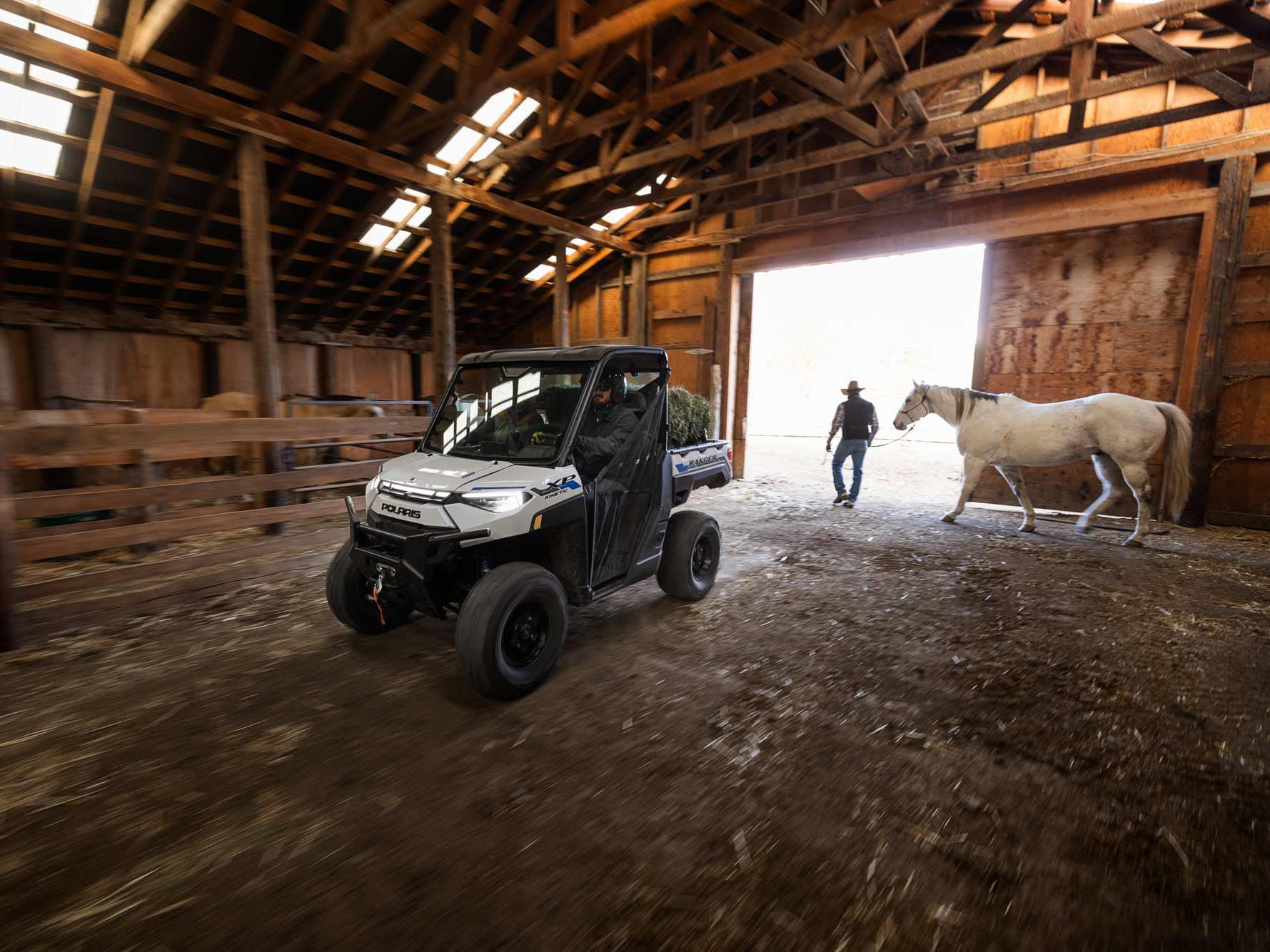 With a virtually silent electric powertrain, the Ranger Kinetic excels at work around sensitive animals and neighbors.