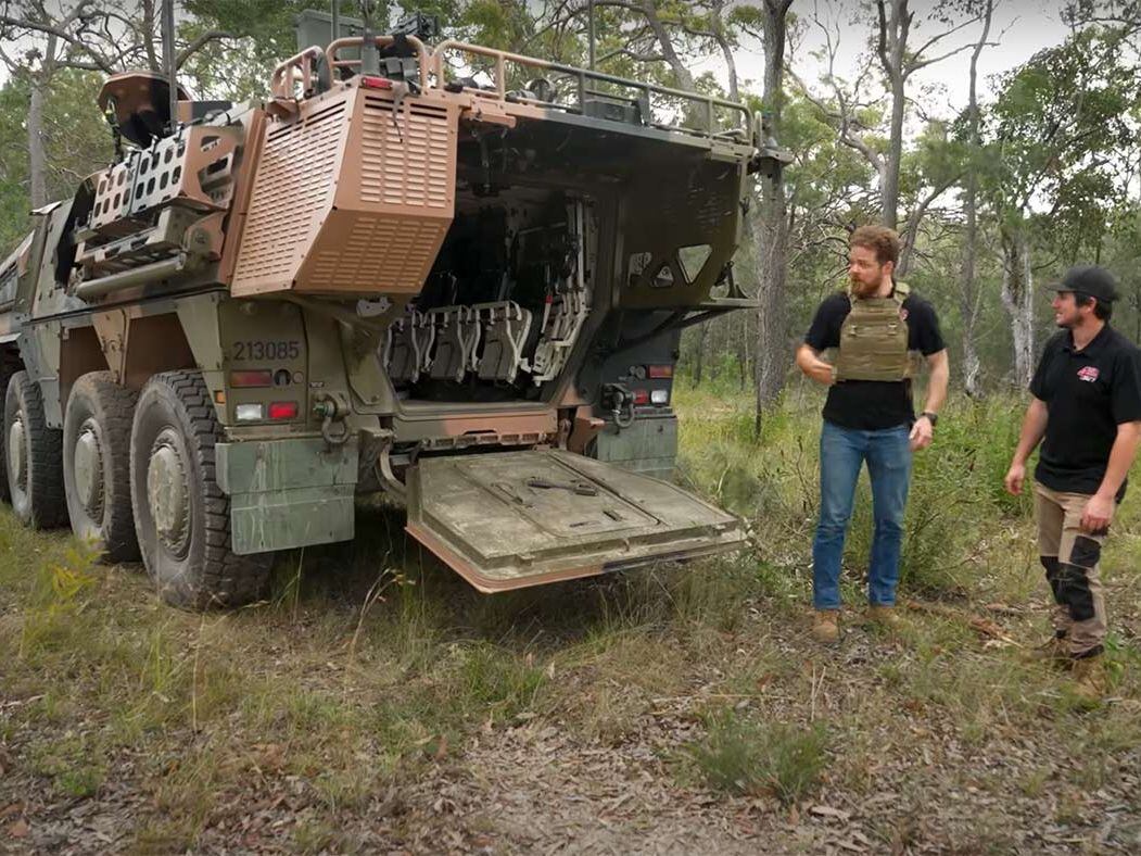 Mud & Dust: Australian Army Vehicles ＆ Mud & Dust: Australian Army Vehicles ＆ Mud & Dust