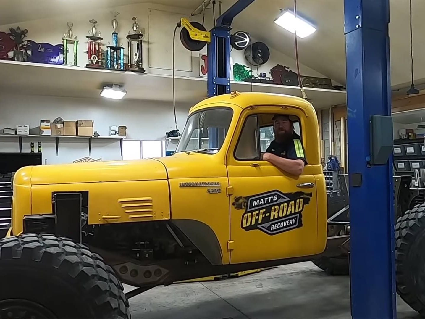 Matt Explains the World’s Largest OffRoad Wrecker UTV Driver